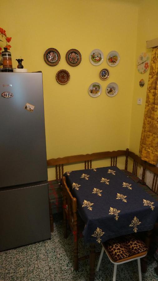 Sunny Apartman Nyiregyhaza Exterior photo