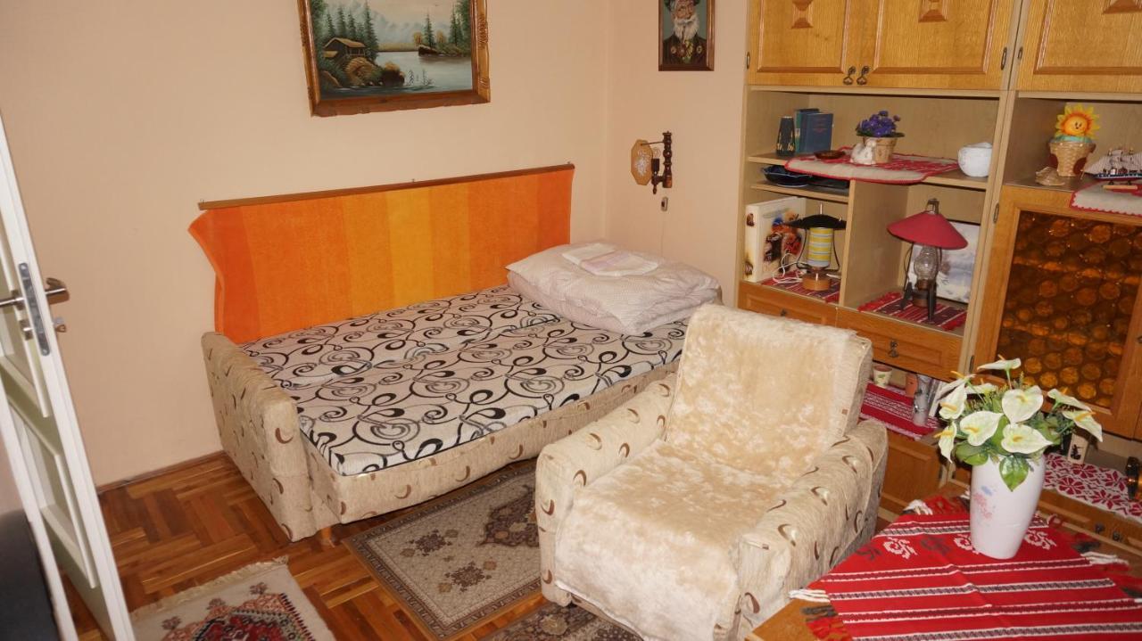 Sunny Apartman Nyiregyhaza Exterior photo